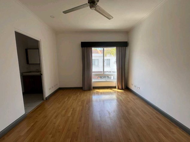 OPORTUNIDAD EN CONDOMINIO CASA DEL BOSQUE, GUACHIPELIN. in Escazú, San José — $220,000 - Photo 2 of 22
