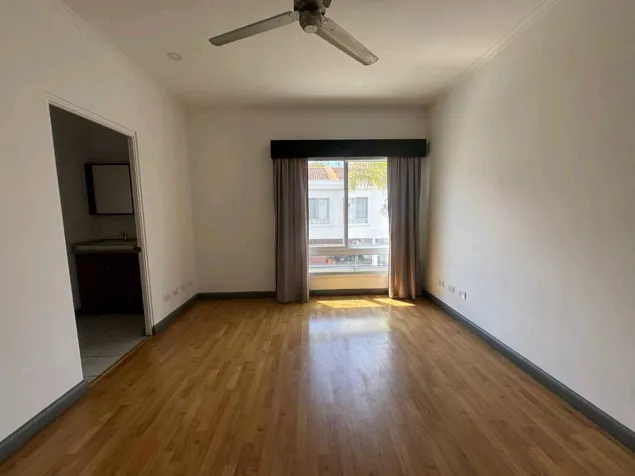 OPORTUNIDAD EN CONDOMINIO CASA DEL BOSQUE, GUACHIPELIN. en Escazú, San José — $220,000 - Foto 2 de 22