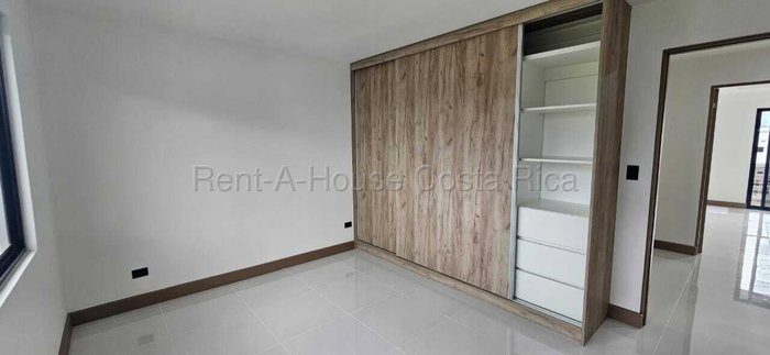 Venta de Casa en La Unión-San Juan de Cartago. RAH 27-394 en San Juan, La Unión, Cartago — ₡ 178 000 000