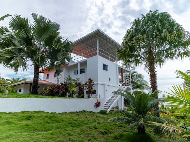 Espectacular Residencia con Vista Panorámica al Océano in Cóbano, Puntarenas — $1,300,000