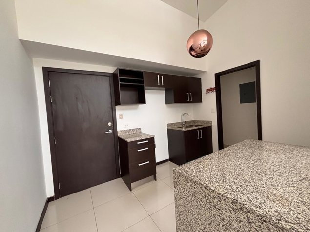 Alquiler de apartamento en Condominio, Río Oro - Sta Ana en Uruca, Santa Ana, San José — $1,150