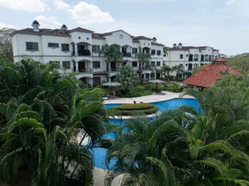 Apartamento Moderno en Alquiler / Modern Apartment for Rent en Tamarindo, Santa Cruz, Guanacaste — $1,200 - Foto 4 de 4