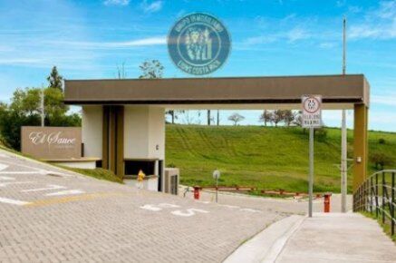 💚💚 Venta de amplio lote en condominio El Sauce en Mata de Plátano, San José 💚💚 en Mata de Plátano, Goicoechea, San José — ₡ 65 000 000