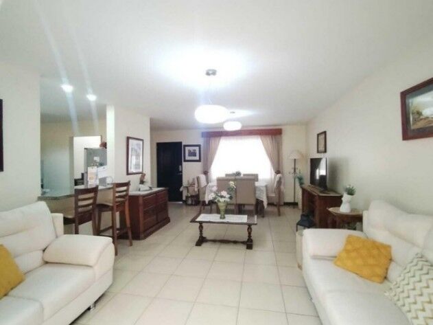 MLS-25-1593 VENTA CASA SANTO DOMINGO HEREDIA en Santo Domingo, Heredia — ₡ 105 000 000
