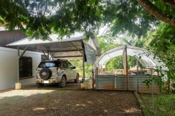 VENTA DE CASA ENCANTADORA CON INVERNADERO Y SEGURIDAD EN LA PALMA, PEREZ ZELEDON in La Amistad, Pérez Zeledón, San José — 60 000 000 ₡ - Photo 5 of 14