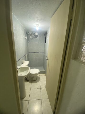 Se alquila apartamento Uruca  en Uruca, San José — ₡ 245 000
