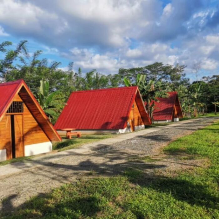 CABAÑAS EN RIO CELESTE in San Rafael, Guatuso, Alajuela — $400,000