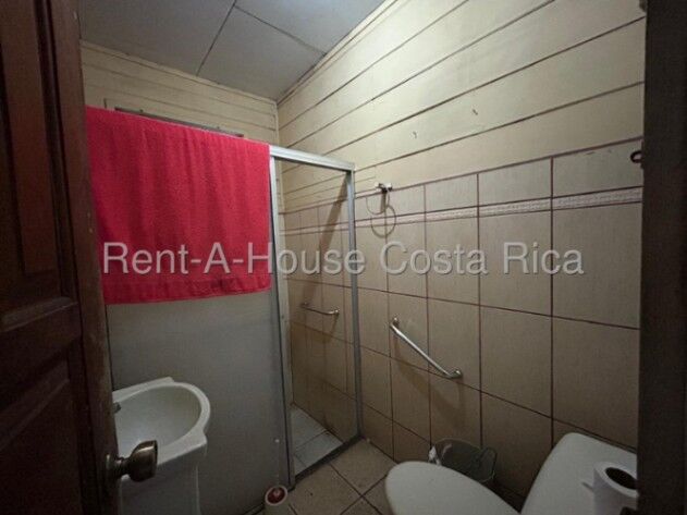 Venta de Casa en Santa Ana. RAH 26-1477 in Santa Ana, San José — $500,000