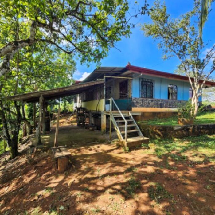 1.6 hectares con casa habitable, Cajon, Perez Zeledon en Cajón, Pérez Zeledón, San José — $130,000
