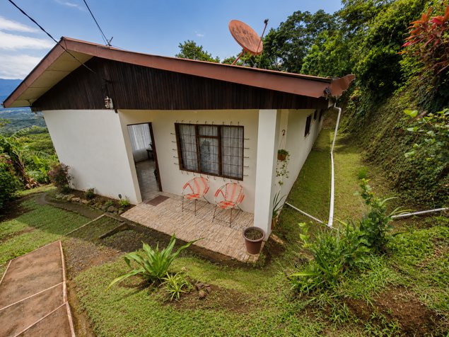 Casa en venta Ciudad Colon in Colón, Mora, San José — $199,000