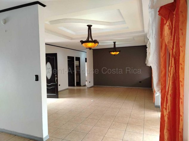 CASA EN VENTA EN HEREDIA MERCEDES en Mercedes, Heredia — $339,000