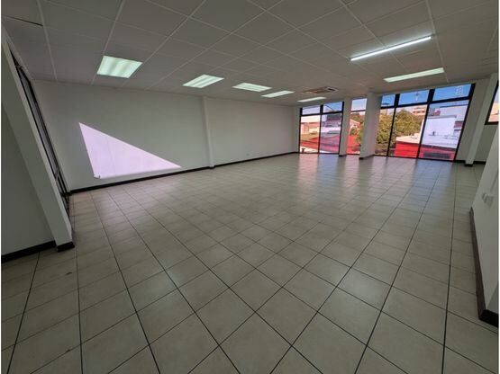 ALQUILER DE OFICINA, SAN JOSÉ, PASEO COLÓN - 10021747 in Hospital, San José — $1,760