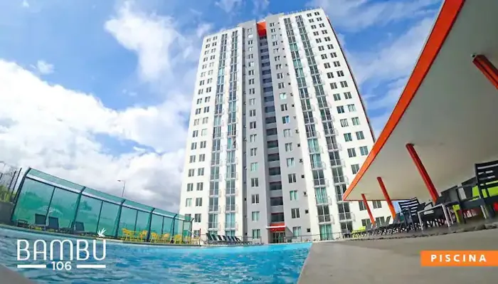 SE VENDE APARTAMENTO AMOBLADO EN TORRE EN LAGUNILLA DE HEREDIA en Heredia — $142,000