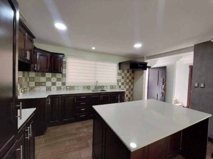 Venta Casa Heredia 26-1305 in Ulloa, Heredia — $240,000