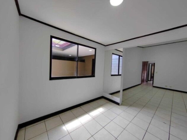 Venta de Casa en La Unión-Tres Ríos. RAH 26-1428 PRECIO REBAJADO en Tres Ríos, La Unión, Cartago — $220,000