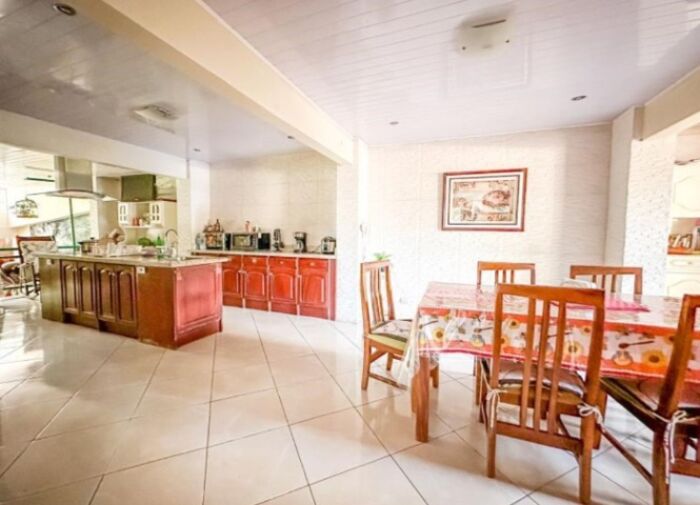 Casa junto al cristo  in Colón, Mora, San José — $976,800