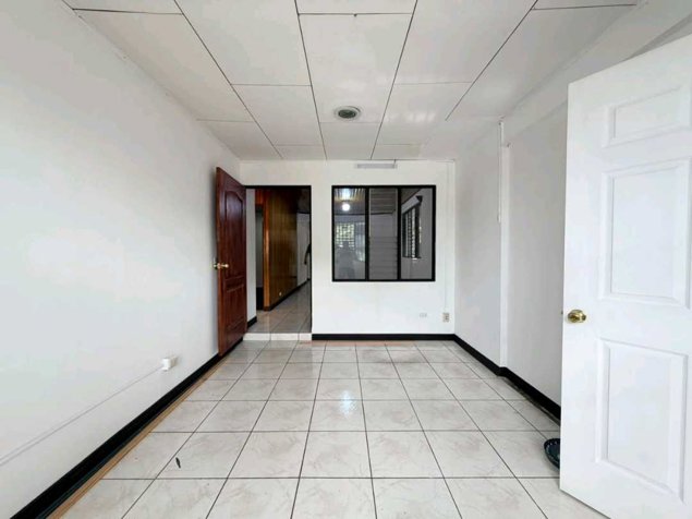 CASA CON USO MIXTO EN ROHRMOSER. en Pavas, San José — ₡ 650 000