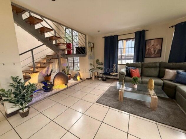 Alquiler de Casa Amueblada en Escazú-San Rafael. RAH 27-114 en San Rafael, Escazú, San José — $1,750
