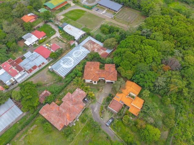 Se Vende . Vivienda Esclusiva en Condominio Pequeño en Guácima, Alajuela — $585,000 - Foto 2 de 64