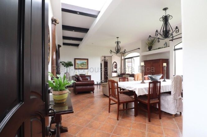 Venta de Casa en San Isidro de Alajuela. RAH 26-1739 in San Isidro, Alajuela — ₡ 325 000 000