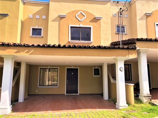 Venta de casa en Condominio Hacienda Imperial en Concepción, La Unión, Cartago — $200,000