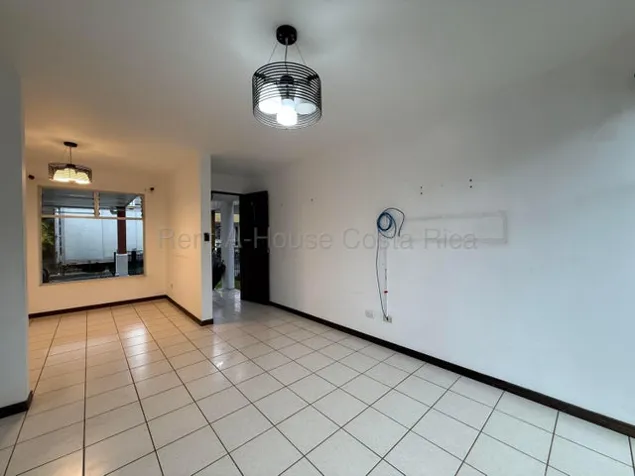Alquiler de Casa en Moravia, La Trinidad. RAH 27-903 en La Trinidad, Moravia, San José — ₡ 600 000 - Foto 3 de 13