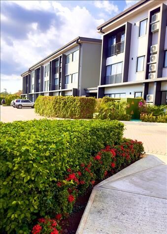 VENTA DE APARTAMENTO AMUEBLADO, ALAJUELA, ALAJUELA, BARRIO MONSERRAT en Alajuela — $168,563