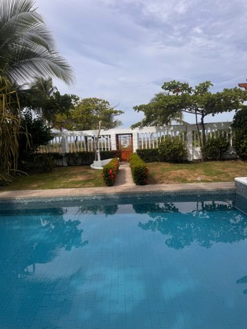 VENTA OPORTUNIDAD $289,000 FRENTE AL MAR CASA PLAYA TIVIVES VHPCV303 in San Juan Grande, Esparza, Puntarenas — $289,000 - Photo 2 of 24