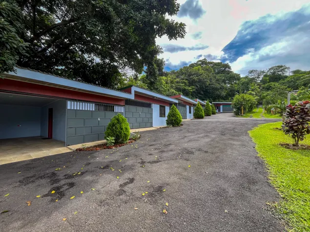 Cabin Complex for Sale in Sarchí Norte, Alajuela in Sarchí Norte, Sarchí, Alajuela — $300,000