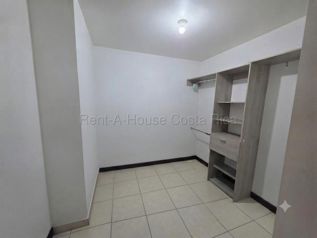 Venta de Casa Adosada en Ulloa-Heredia. RAH 27-505 - Photo 2 of 3