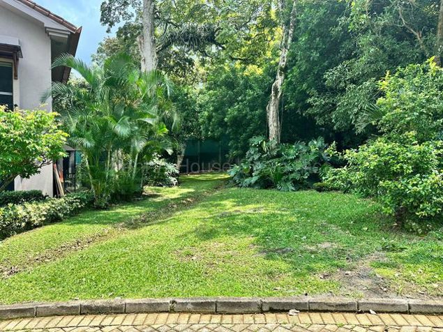 Venta de Lote en Ciudad Colón-Centro. RAH 27-1041 en Colón, Mora, San José — $200,000 - Foto 1 de 15