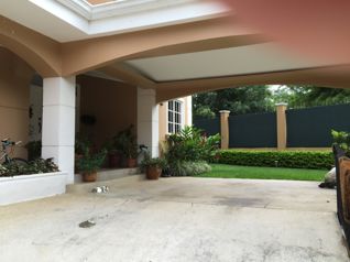 Venta o Alquiler Casa en Ayarco - Curridabat RG1244 en Curridabat, San José — $3,500 - Foto 2 de 11