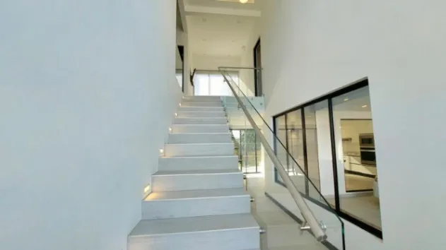 Se vende moderna y espaciosa casa con patio en Grecia 25-1315 en Grecia, Alajuela — $448,000 - Foto 3 de 22