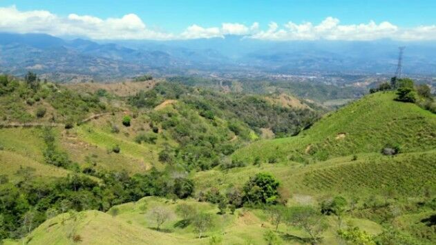 Beautiful Land for sale in the heart of Guaria, with views and creek (7 hectares / 17 acres) en San Isidro De El General, Pérez Zeledón, San José — $380,000