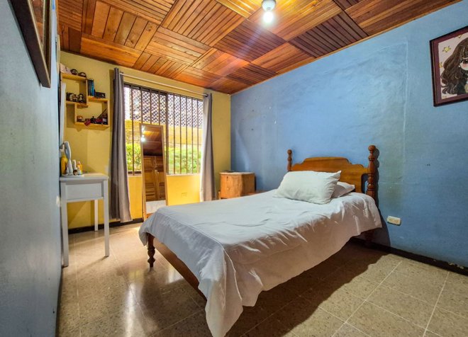 Casa de 3 Habitacciones Barrio Lourdes in Daniel Flores, Pérez Zeledón, San José — $159,999