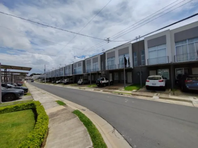 Venta de Casa en San Antonio de Alajuela. RAH 25-646  in San Antonio, Alajuela — ₡ 60 000 000
