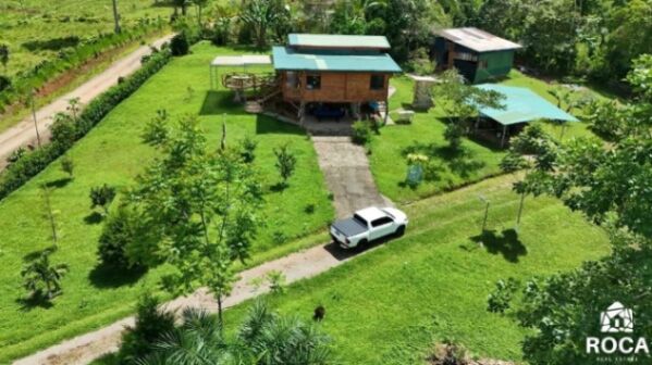 Beautiful property for sale in Quizarra de Pérez Zeledón  in San Isidro De El General, Pérez Zeledón, San José — $337,000