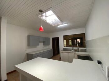 Venta de Casa en Alajuela. RAH 26-194 en Alajuela — $350,000 - Foto 5 de 16