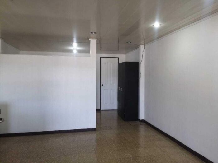 Multifamiliar de 6 Apartamentos  en Pavas, San José — $395,000