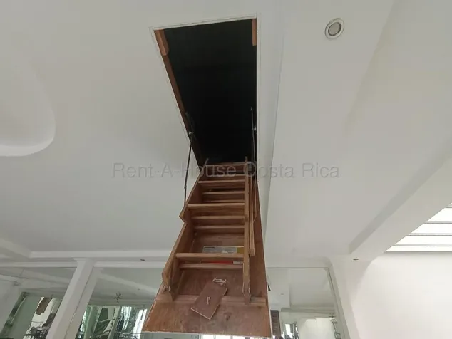 Alquiler de Casa AMUEBLADA en Catedral-San José. RAH 27-319 in Cangrejal, Acosta, San José — $1,400 - Photo 3 of 15