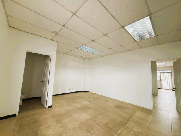 LOCALES COMERCIALES | HEREDIA | SAN ANTONIO DE BELÉN in San Antonio, Belén, Heredia — $1,200