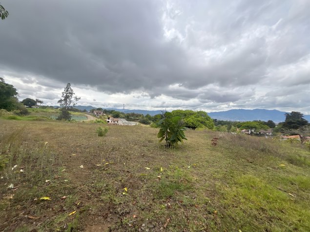 VENTA DE LOTE DE 36.141 m² EN EL CARMEN DE GOICOECHEA en Purral, Goicoechea, San José — $1,770,909 - Foto 3 de 9