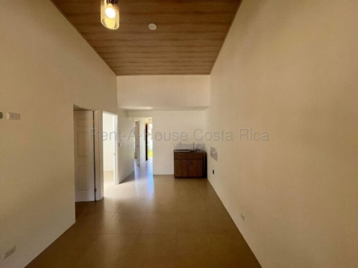 Alquiler de Apartamento para ESTRENAR en Santa María de Dota. RAH 27-121 en Santa María, Dota, San José — ₡ 250 000