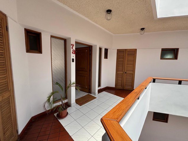 VENTA DE APARTAMENTO, SAN JOSE, SAN PEDRO, B DENT CONDOMINIO EMPERADOR en San Pedro, Montes De Oca, San José — $260,000