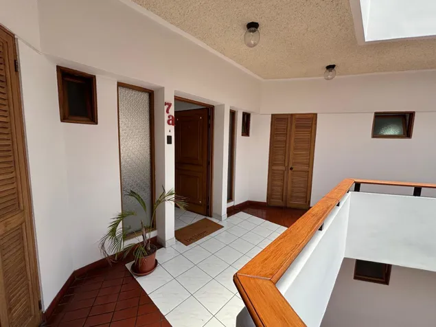 VENTA DE APARTAMENTO, SAN JOSE, SAN PEDRO, B DENT CONDOMINIO EMPERADOR in San Pedro, Montes De Oca, San José — $260,000 - Photo 2 of 19