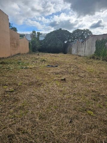 Vendo lote en Pinares Curridabat  in Sánchez, Curridabat, San José — ₡ 150 000 000