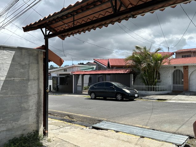 ¡Se vende! Lote en Tres Rios, La Unión | 405  m² | Inversión $200.000 in Tres Ríos, La Unión, Cartago — $200,000 - Photo 3 of 5