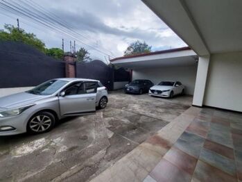 Se vende espaciosa casa con patio y terraza en San Miguel de Heredia 26-693 in San Miguel, Santo Domingo, Heredia — $510,000 - Photo 5 of 22