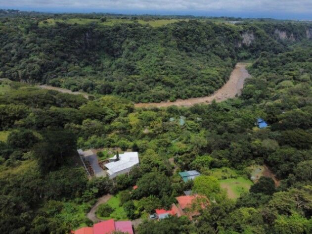 Venta de linda propiedad en plena naturaleza en ciudad colon 26-925 in Colón, Mora, San José — $200,000