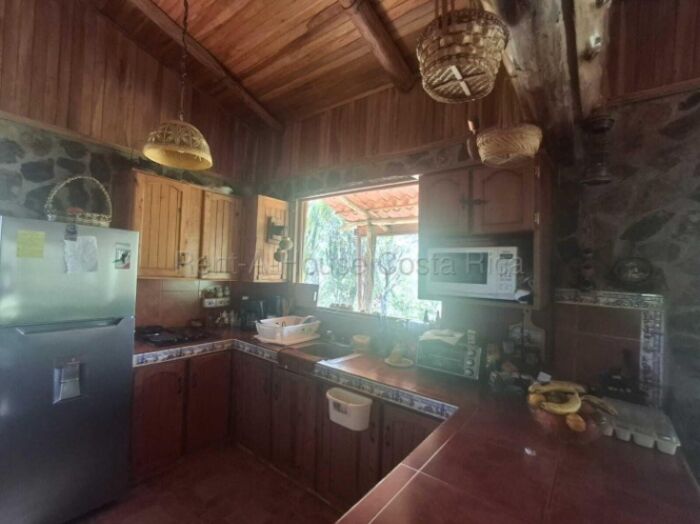 Venta de terreno con casa amueblada, piscina y rancho #26-1881 GS in Guaitil, Acosta, San José — $271,500
